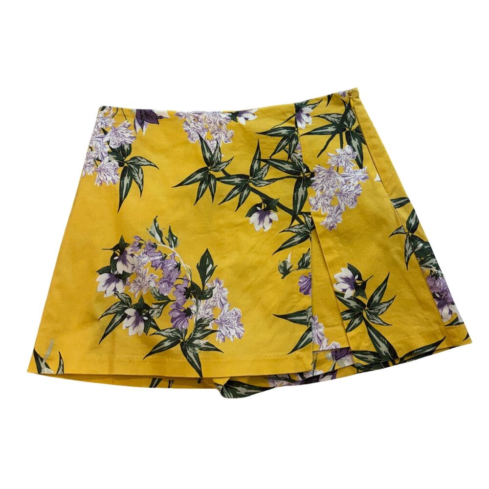 Zara women Yellow Floral Skort Size Medium